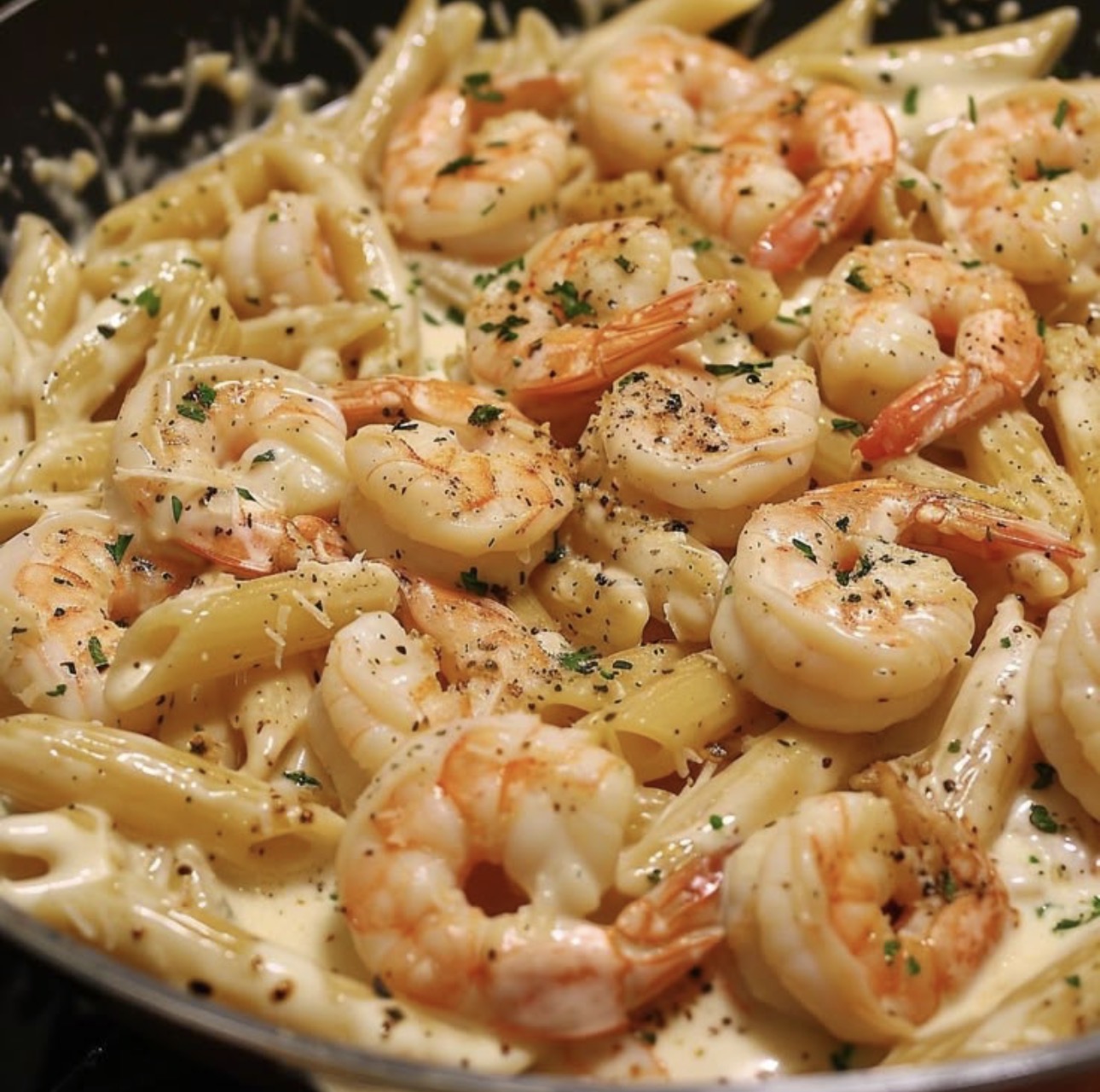 Cremeria signature shrimp Alfredo pasta